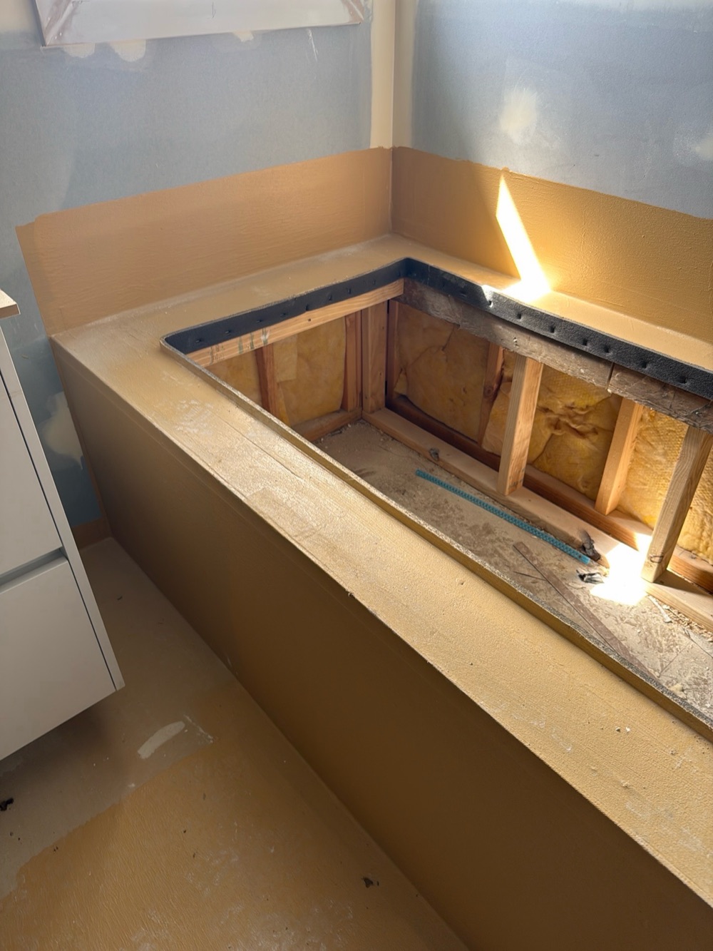 Water stop angle inadequate at a bath, Pakenham East